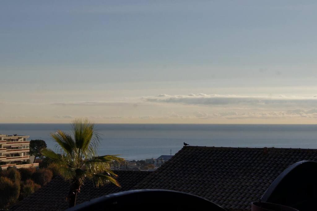 Charmant 2P Au Calme, Jardin, Piscine, Vue Panoramique Et Stationnement Villeneuve-Loubet Εξωτερικό φωτογραφία