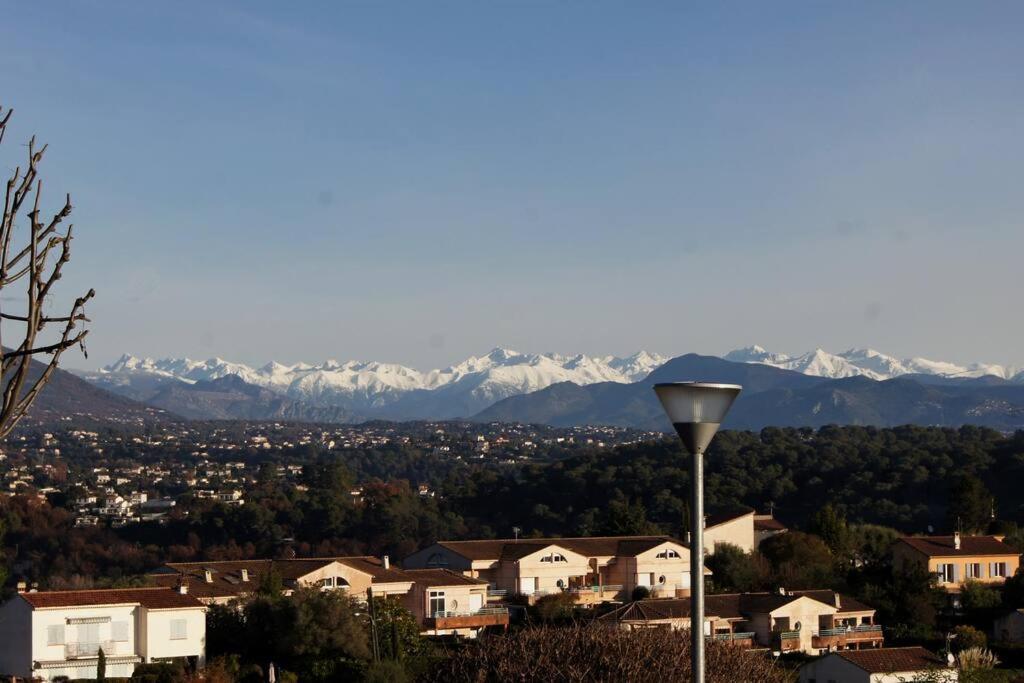 Charmant 2P Au Calme, Jardin, Piscine, Vue Panoramique Et Stationnement Villeneuve-Loubet Εξωτερικό φωτογραφία