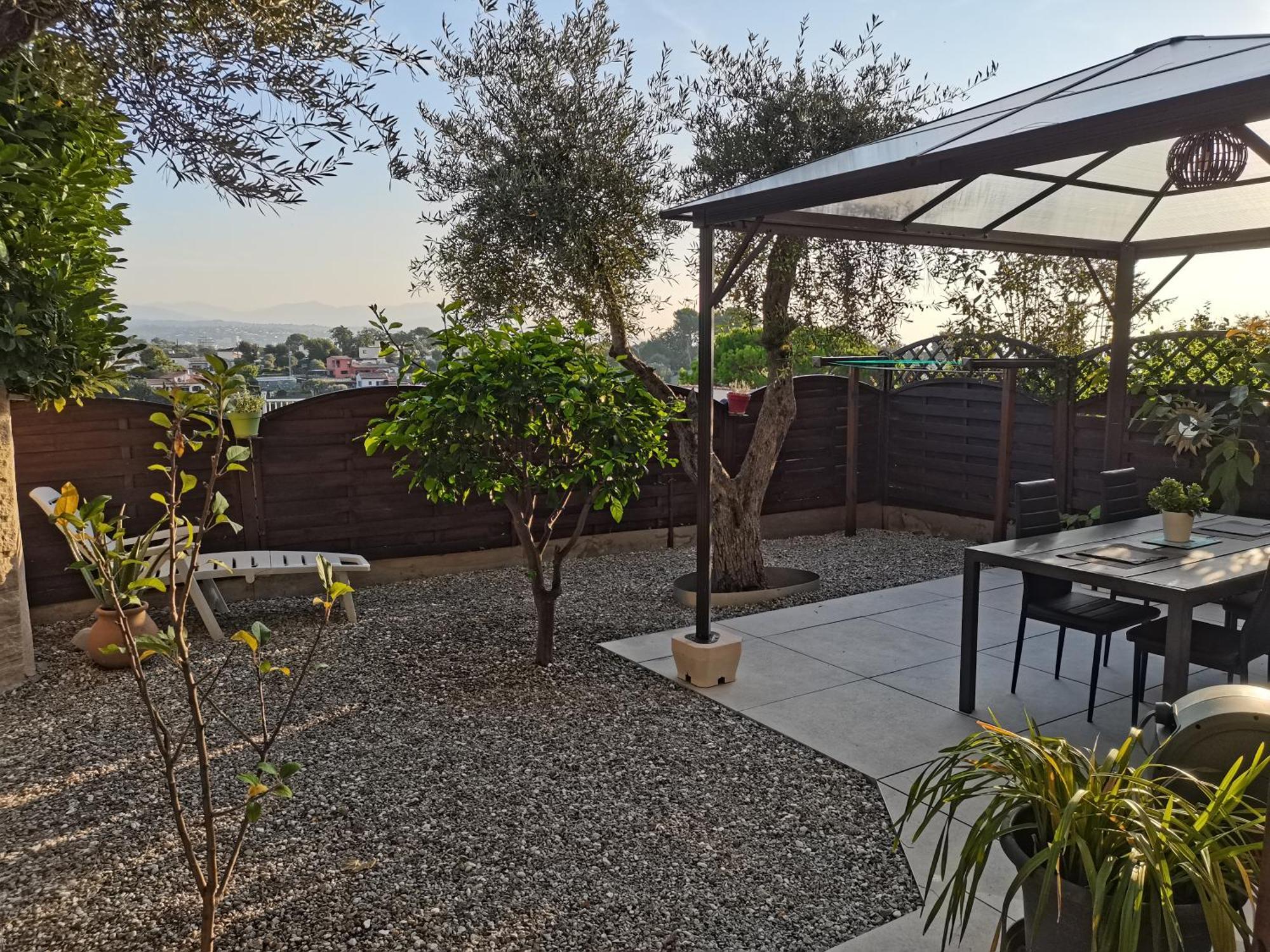 Charmant 2P Au Calme, Jardin, Piscine, Vue Panoramique Et Stationnement Villeneuve-Loubet Εξωτερικό φωτογραφία